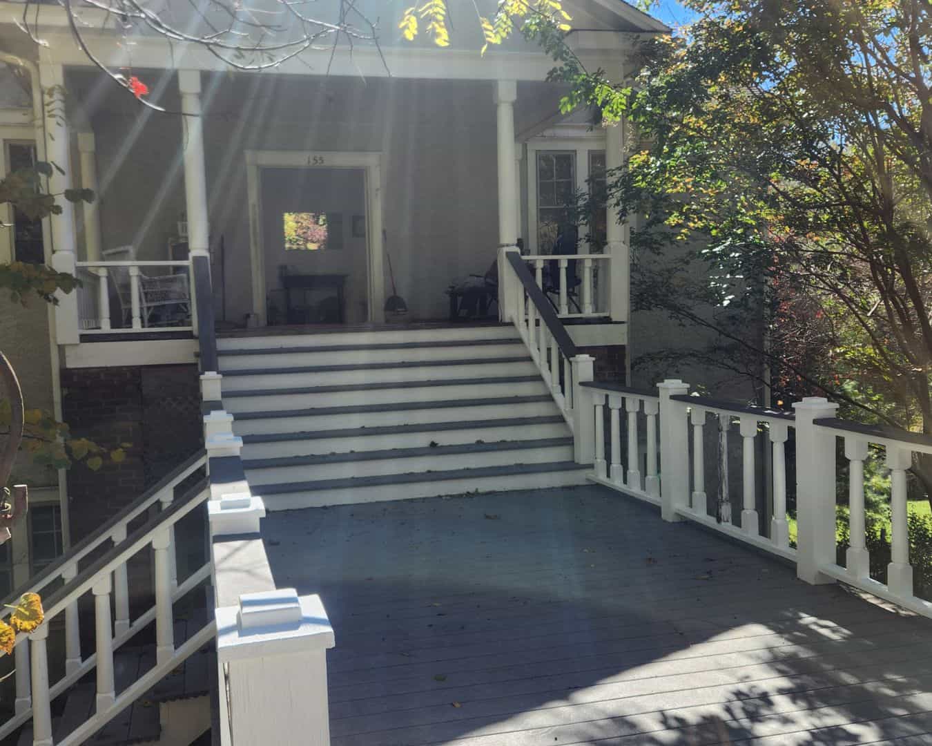 Goelet Memorial Library